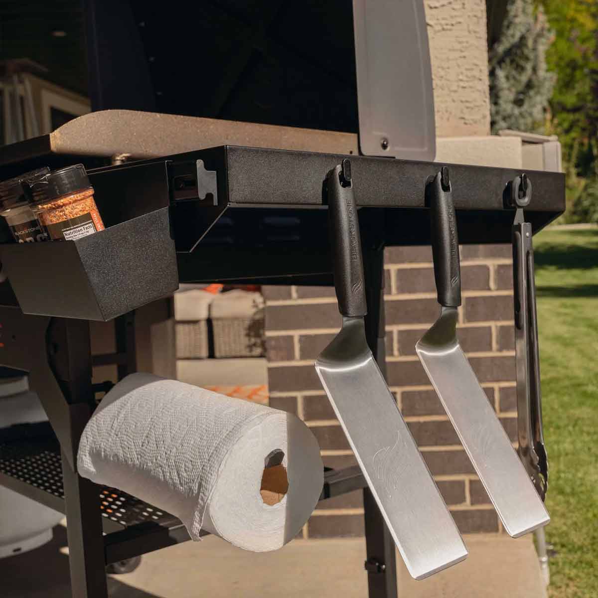 Plancha grill 36" Iron Forged inkl. lokk 4 brennere - Blackstone hjul med lås