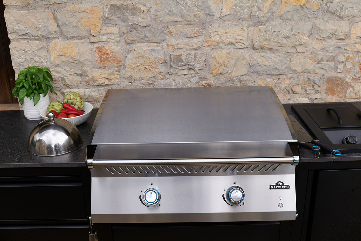 Plancha grill 700-Series 32" innebygd 2 brennere rustfritt stål - Napoleon detalj av brennere