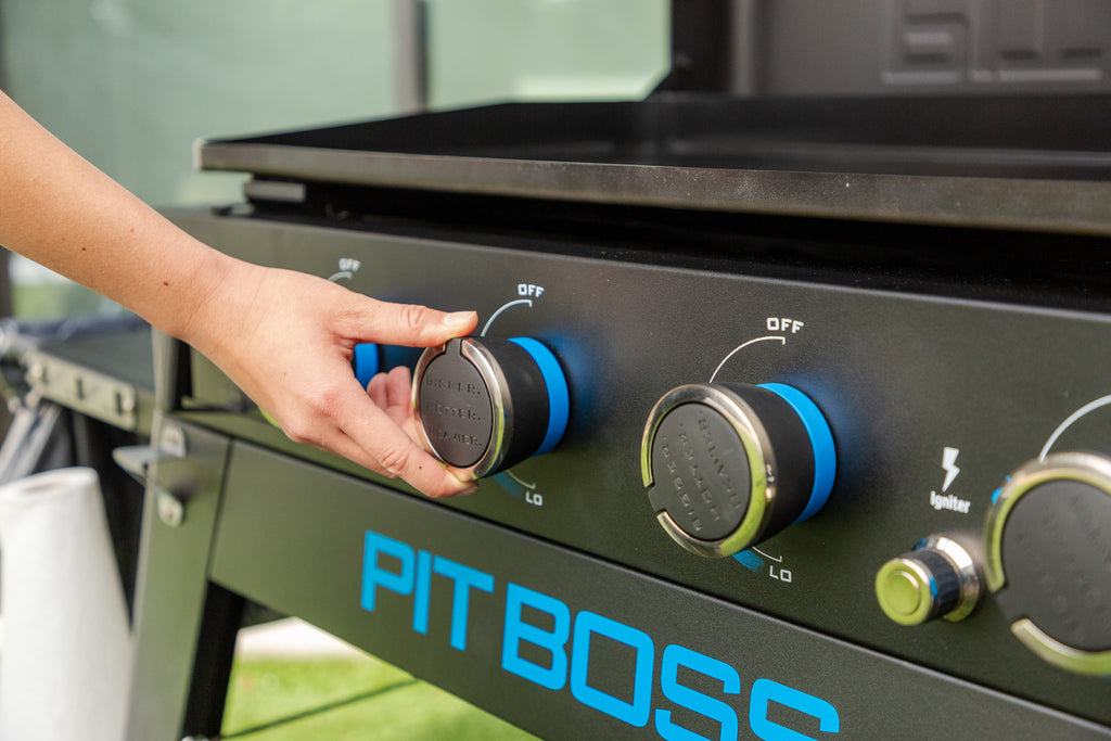 Plancha grill Ultimate 4-brenner med understell - Pit Boss samlet med tilbehør
