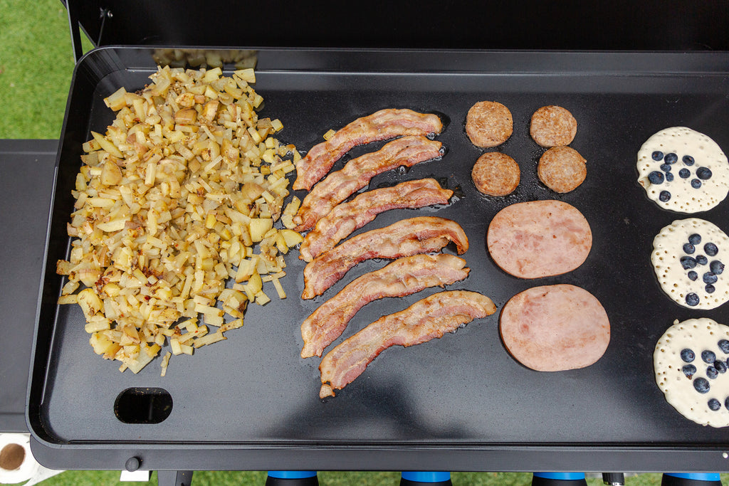 Plancha grill Ultimate 4-brenner med stativ og grillsett - Pit Boss komplett sett