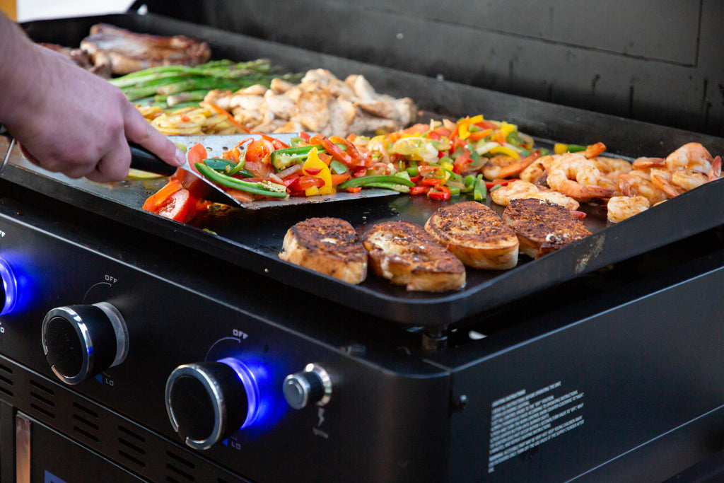Plancha grill Ultimate 5-brenner grillstasjon - Pit Boss montert