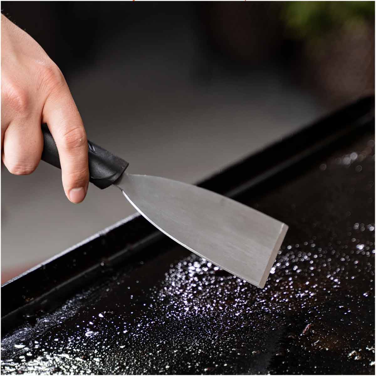 Plancha rengjøringssett 8-delt for grillplate - Blackstone bakside