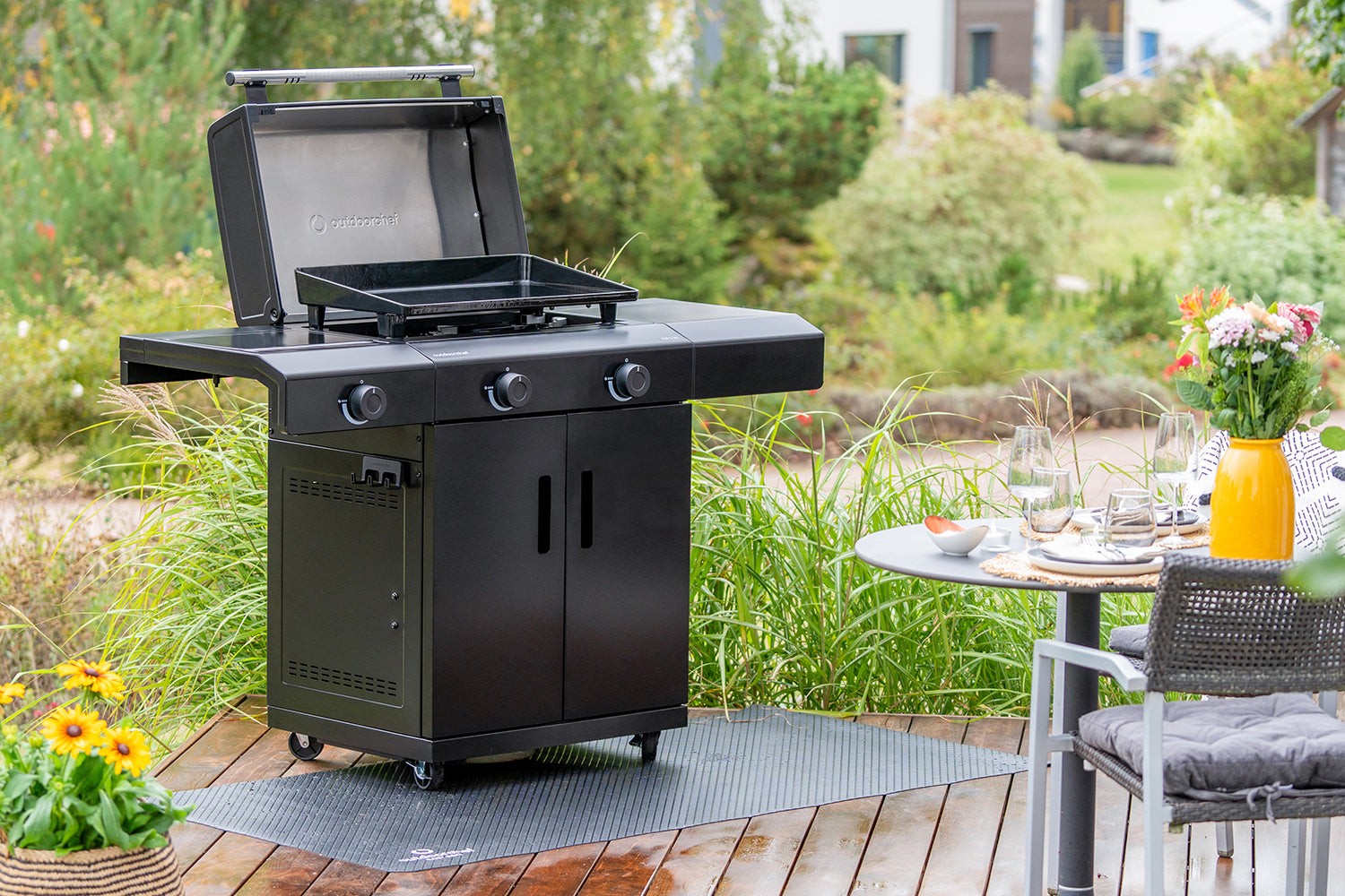 Planchagrill HEAT C-265 med Blazing Zone støpejern - Outdoorchef