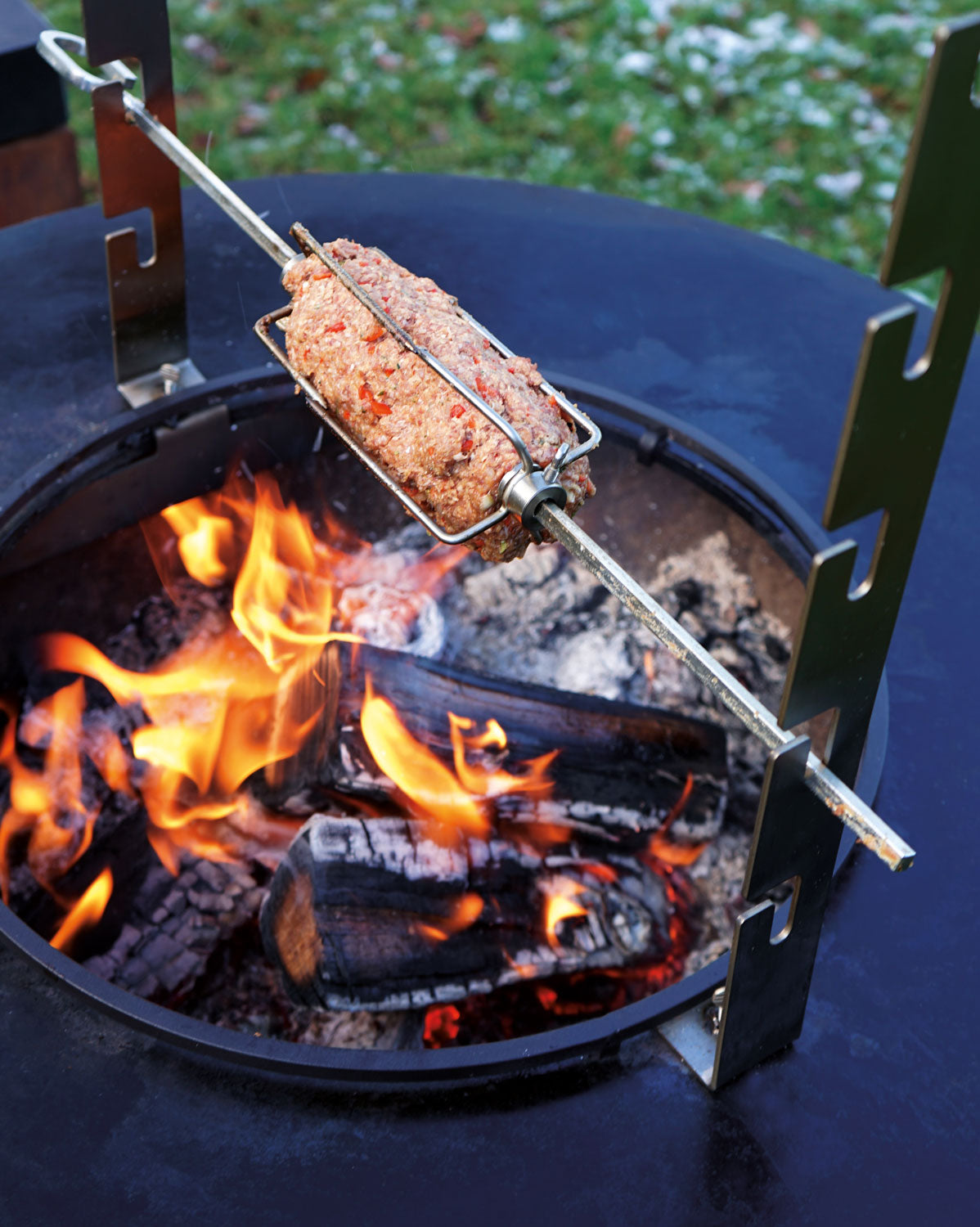 Rotisserie-sett for 85 og 100 cm feuerplatte - OFYR montert