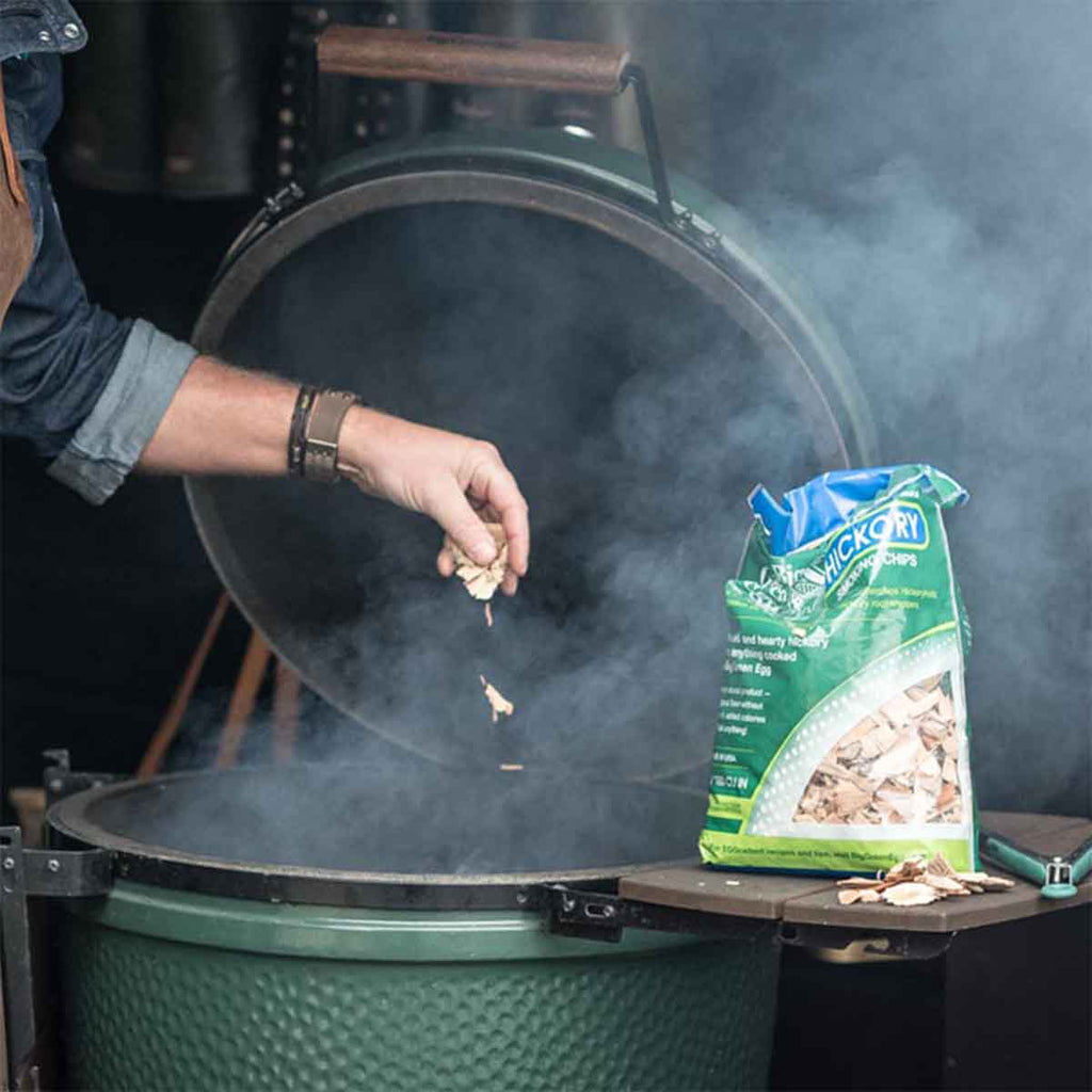 Detalj av Røykflis hickory - Big Green Egg