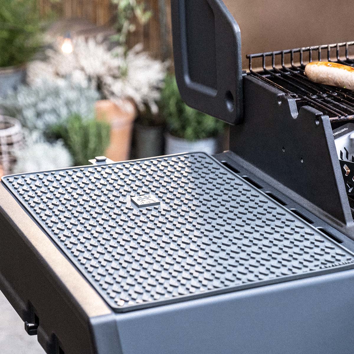 Bakside av Silikon verktøyholder BBQ+ 45 x 31 cm - ZWILLING