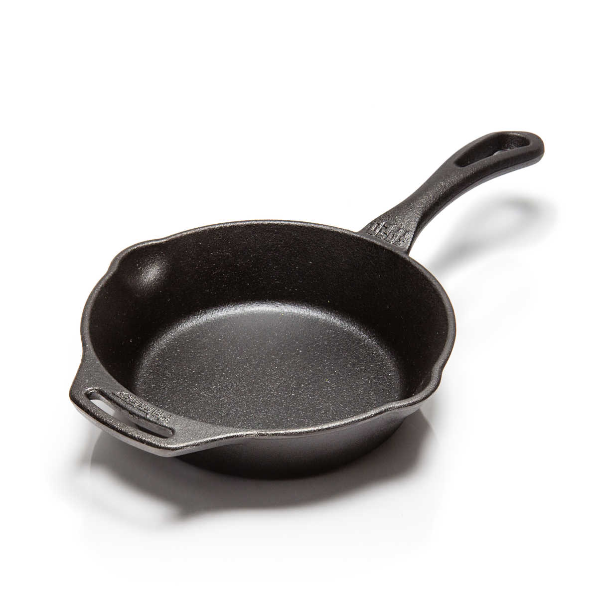 Støpejernspanne fp20-t med skaft 20 cm Petromax forfra