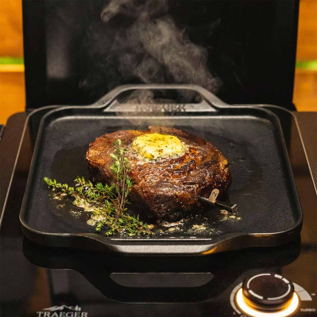 Baksiden av Støpejernspanne Induction 29,2 x 29,2 cm - Traeger
