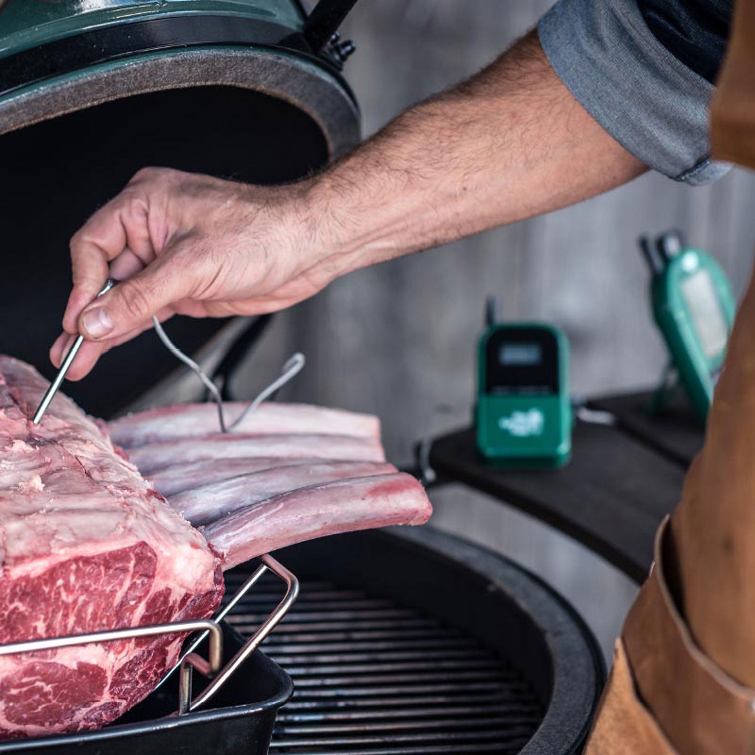 Trådløst steketermometer med 2 sonder Big Green Egg bakside