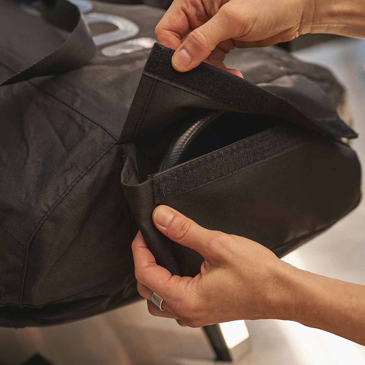 Transporttrekk for Koda 2 pizzaovn - Ooni nærbilde av stoff