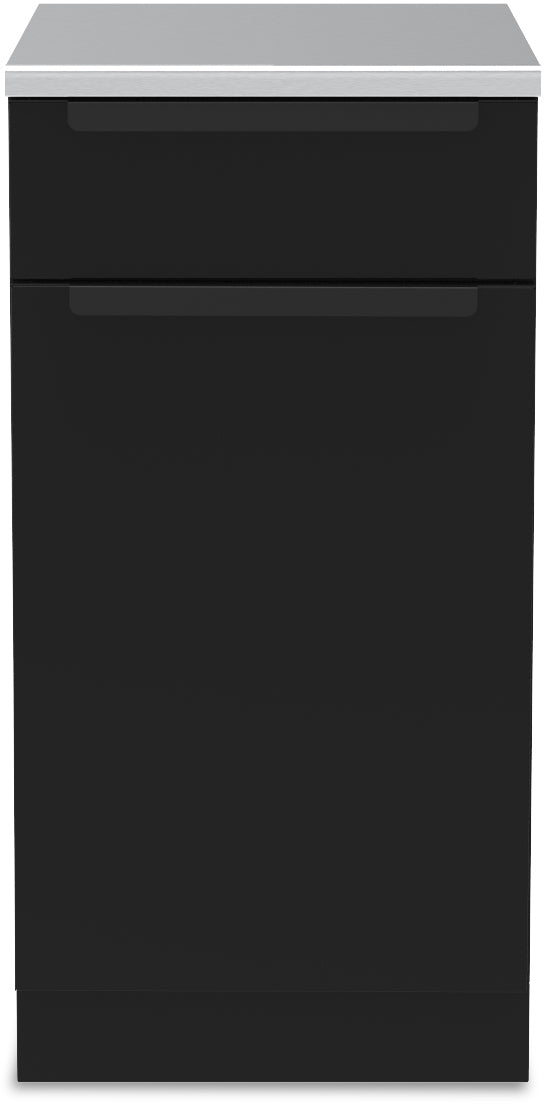 Detalj av høydejusterbare ben på Utekjøkken Baron 590 IR Shadow MOK XL komplett sett