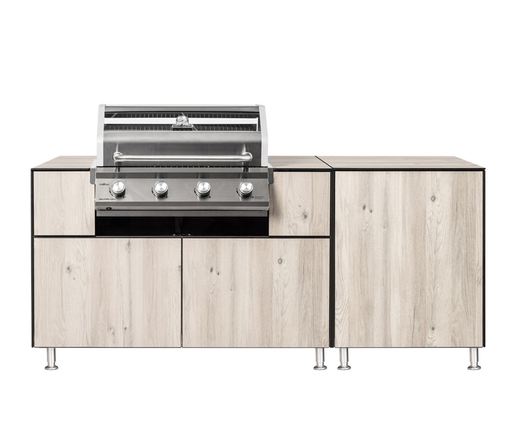 Utekjøkken med G401E innebygd grill 4 brennere eik forfra