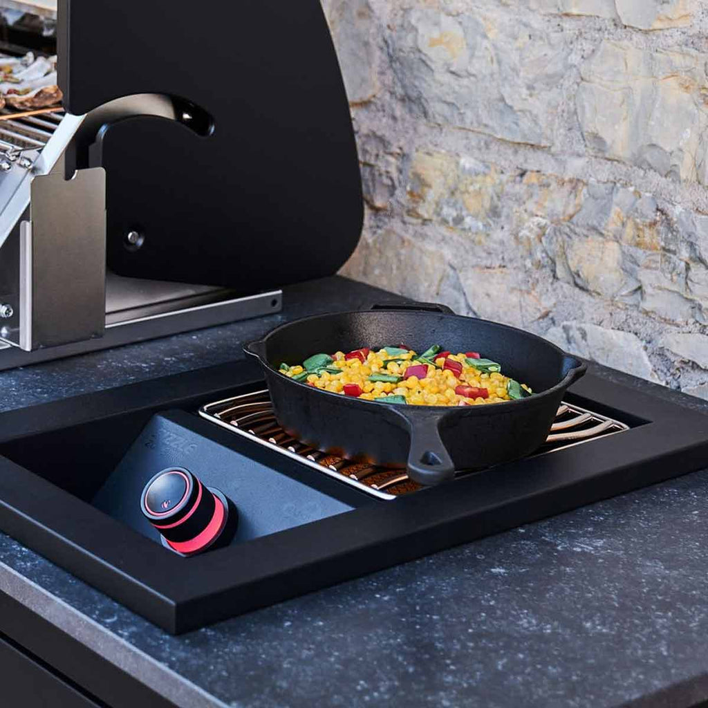Utekjøkken Oasis Compact 106 med innebygd grill BIG32 Sizzle Zone med innvendig belysning