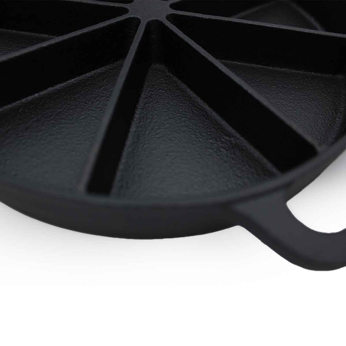 Wedge Pan støpejern med serveringsbrett i tre Ø 21,5 cm - SANTOS