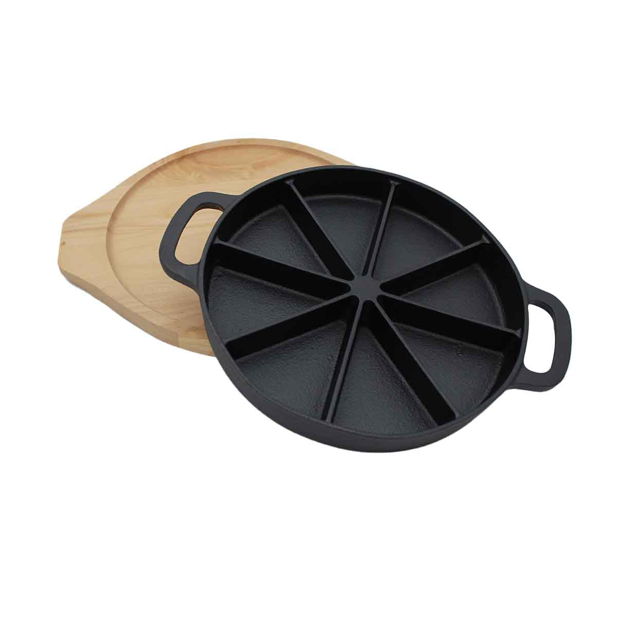 Detalj av Wedge Pan støpejern med serveringsbrett i tre Ø 21,5 cm - SANTOS