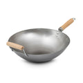 Wok 35 cm karbonstål med trehåndtak - Hot Wok forfra